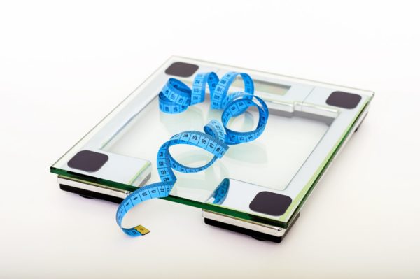 体脂肪率を減らす時のコツと注意点①体重計を信用しすぎない